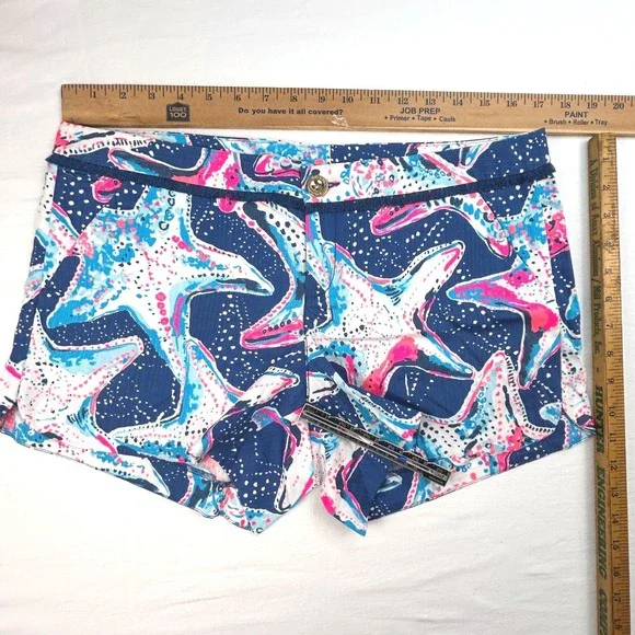 Lilly Pulitzer Starfish Print Women's Shorts Blue Pink Coastal Pattern Size 8 - Picture 5 of 9